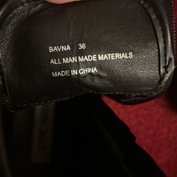 STEVE MADDEN COMBAT BOOTS - Picture 6 of 8